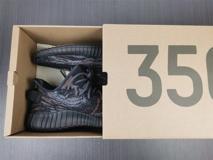 a*d*i*s Y**zy boost 350 v2 mx rock gw3774