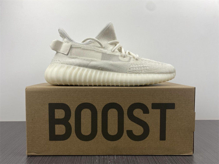 a*d*i*s Y**zy boost 350 v2 hq6316