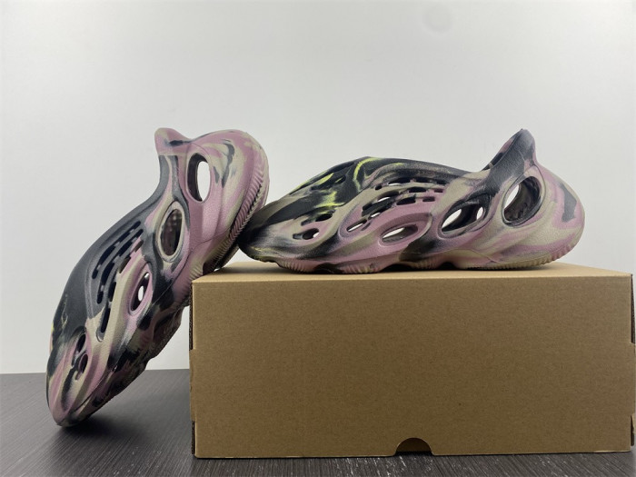 a*d*i*s Y**zy foam rnr mx carbon lg9562