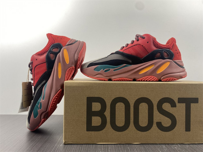 a*d*i*s Y**zy boost 700 hi-res red hq6979