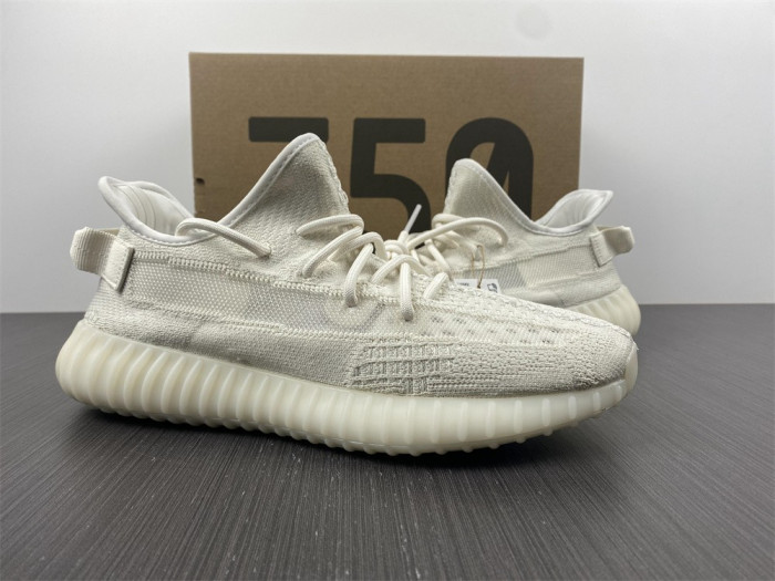a*d*i*s Y**zy boost 350 v2 hq6316