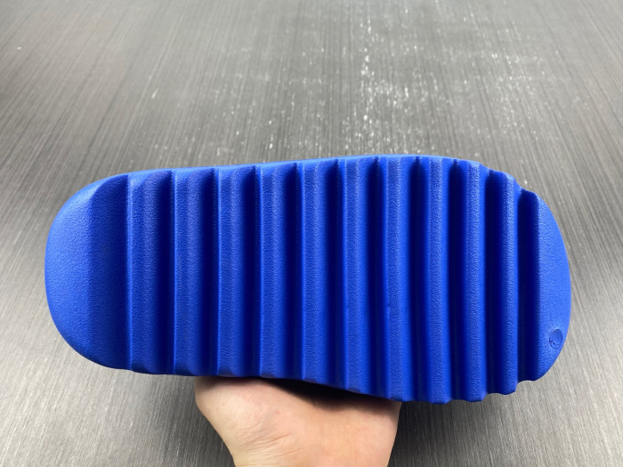 a*d*i*s Y**zy slide “azure” (blue) id4133