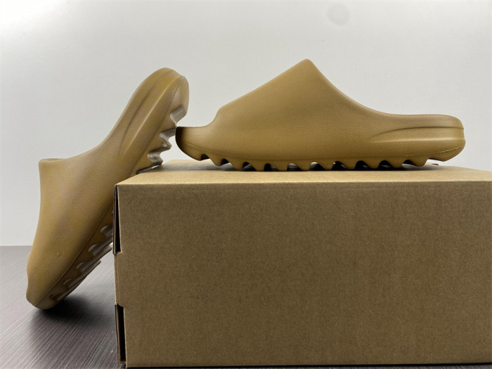 a*d*i*s Y**zy slide ochre - gw1931