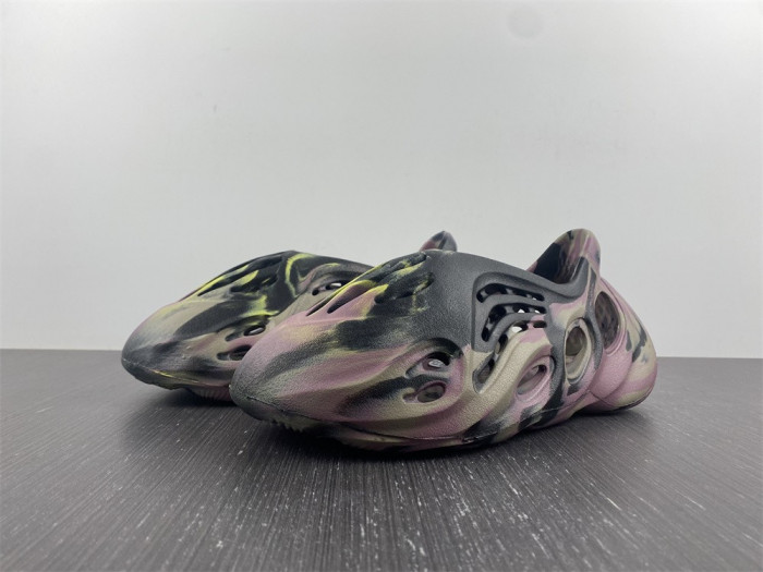 a*d*i*s Y**zy foam rnr mx carbon lg9562