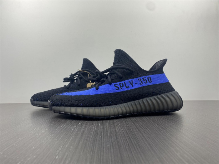 a*d*i*s Y**zy boost 350 v2 ''dazzling blue'' gy7164
