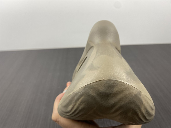 a*d*i*s Y**zy foam rnnr stone sage - gx4472