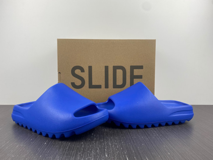 a*d*i*s Y**zy slide “azure” (blue) id4133