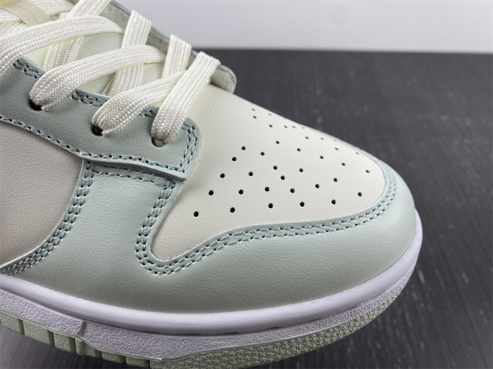 nike dunk low barely green (w) dd1503-104