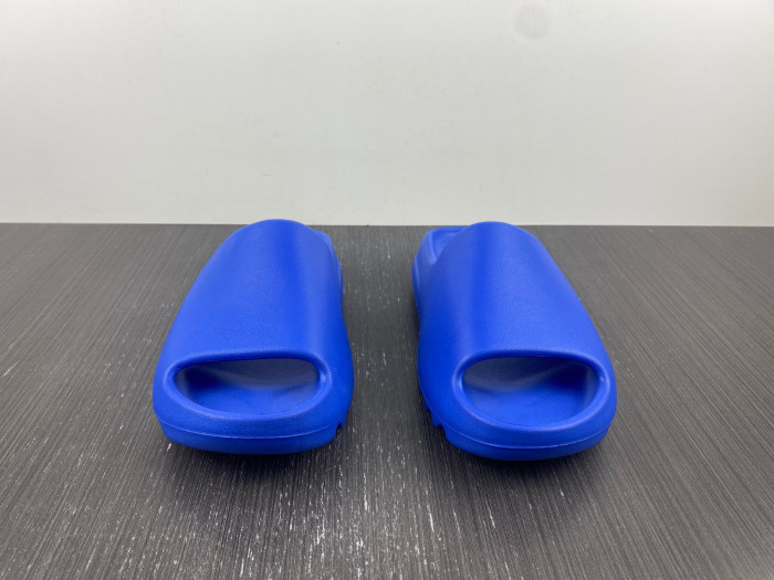 a*d*i*s Y**zy slide “azure” (blue) id4133