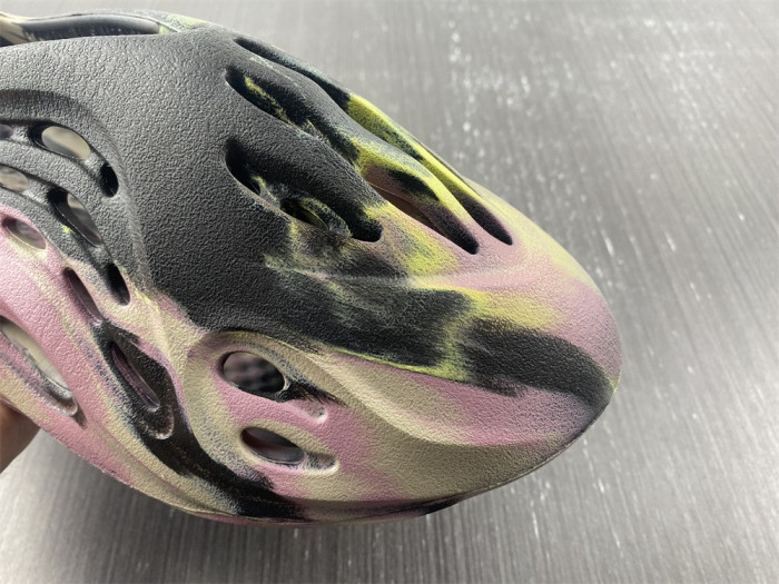 a*d*i*s Y**zy foam rnr mx carbon lg9562