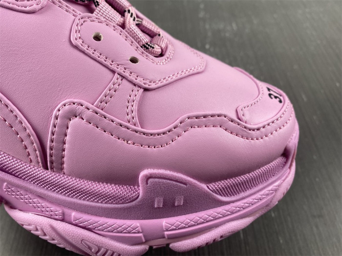 blcg sneaker triple.s sneakers 524039 w1fc3 9023