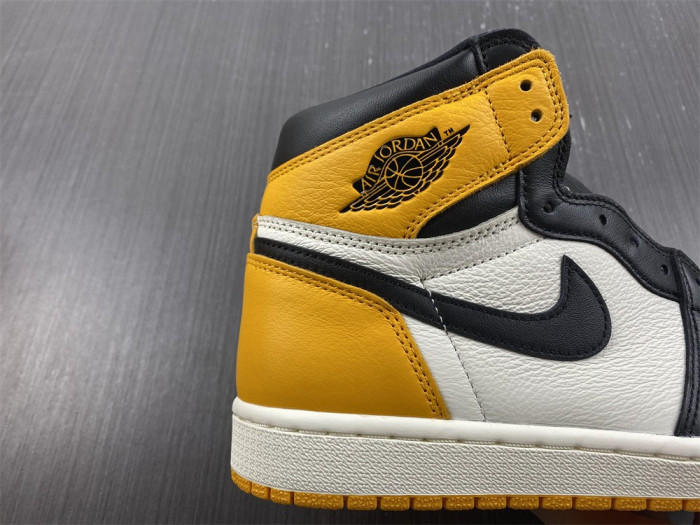 air jordan 1 high og "yellow toe" 555088-711