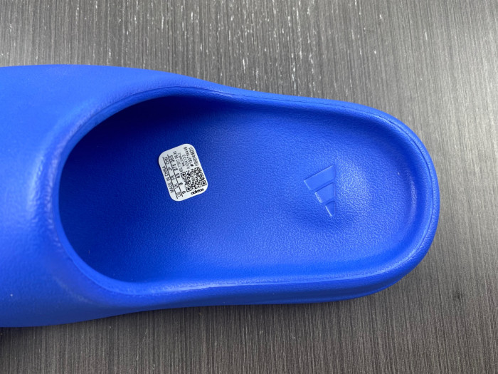 a*d*i*s Y**zy slide “azure” (blue) id4133