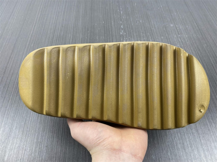 a*d*i*s Y**zy slide ochre - gw1931