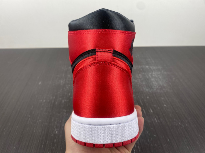 jordan 1 retro high og satin bred - fd4810-061