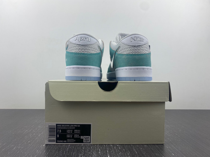april skateboards x nike dunk low sb