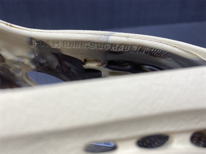 a*d*i*s Y**zy foam rnnr mx cream clay gx8774