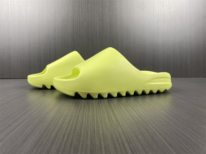 a*d*i*s Y**zy slide glow green - gx6138