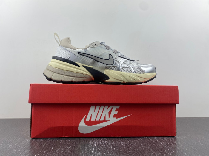 nike runtekk fd0736-100