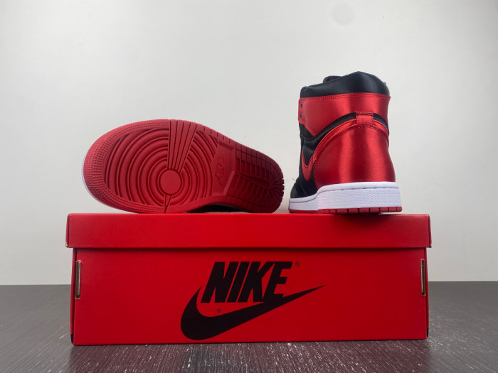 jordan 1 retro high og satin bred - fd4810-061