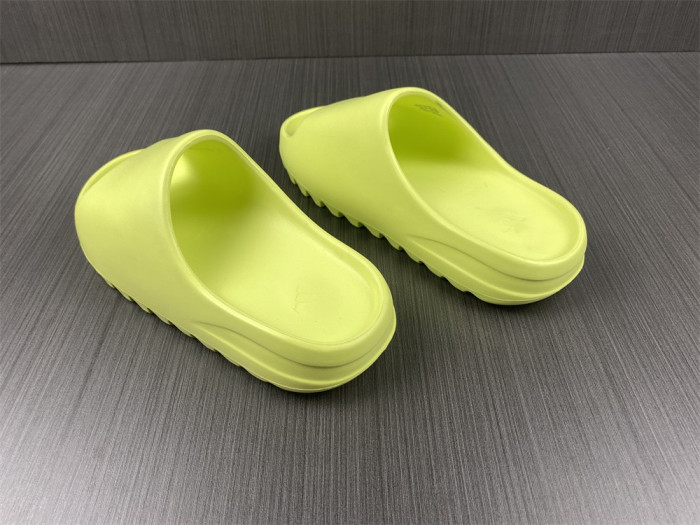 a*d*i*s Y**zy slide glow green - gx6138