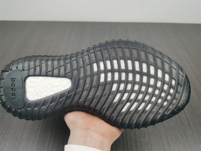 a*d*i*s Y**zy boost 350 v2 mx rock gw3774