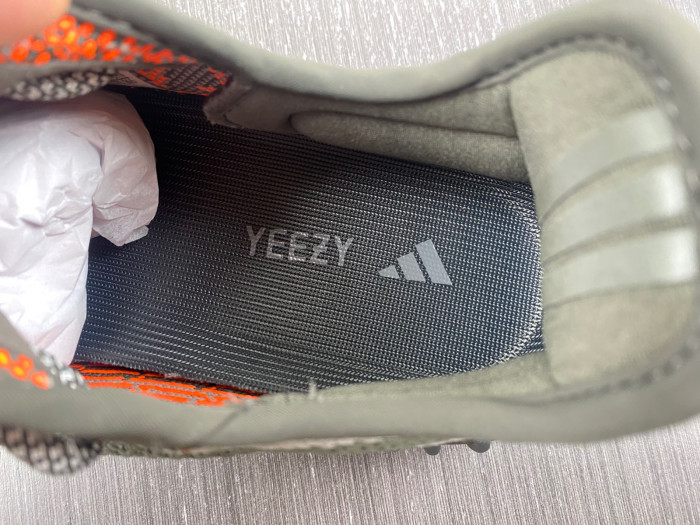 a*d*i*s Y**zy 350 v2 green grey hq7045
