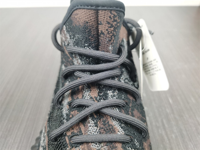 a*d*i*s Y**zy boost 350 v2 mx rock gw3774