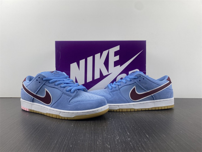 nike sb dunk low valour blue team maroon dq4040-400