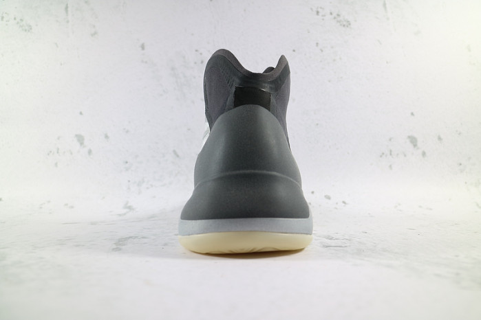 a*d*i*s yzy qntm (lifestyle model) q46473