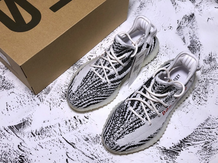 a*d*i*s Y**zy boost 350 v2 zebra black white cp9654