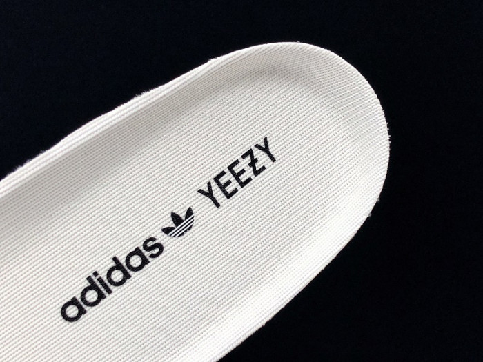 a*d*i*s Y**zy boost 350 v2 static reflective ef2367