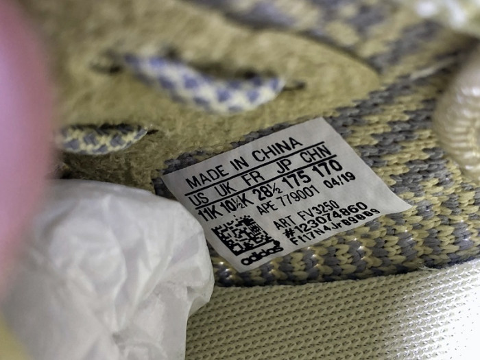 a*d*i*s Y**zy boost 350 v2 antlia (non-reflective) fv3250 kids