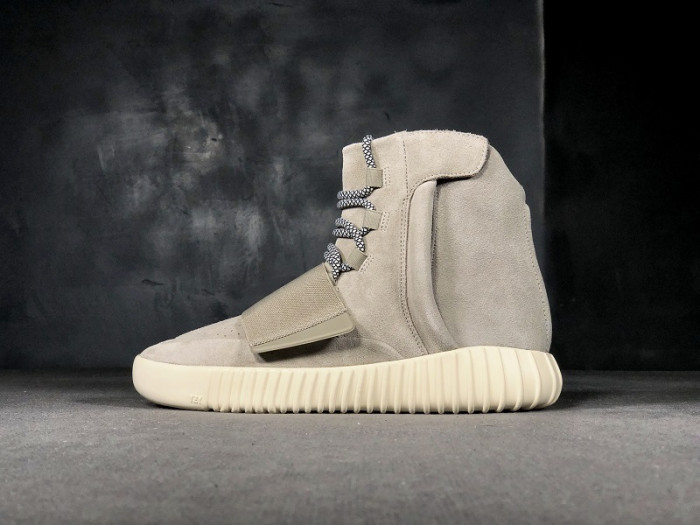 a*d*i*s Y**zy boost 750 og light brown b35309