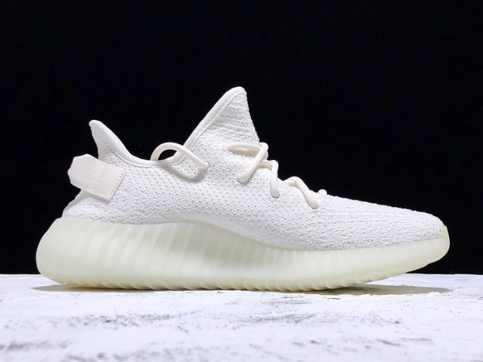a*d*i*s Y**zy boost 350 v2 cream/triple white cp9366