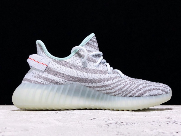 a*d*i*s Y**zy boost 350 v2 blue tint b37571