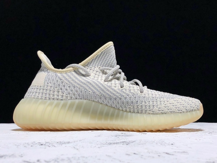 a*d*i*s Y**zy boost 350 v2 lundmark (non reflective) fu9161