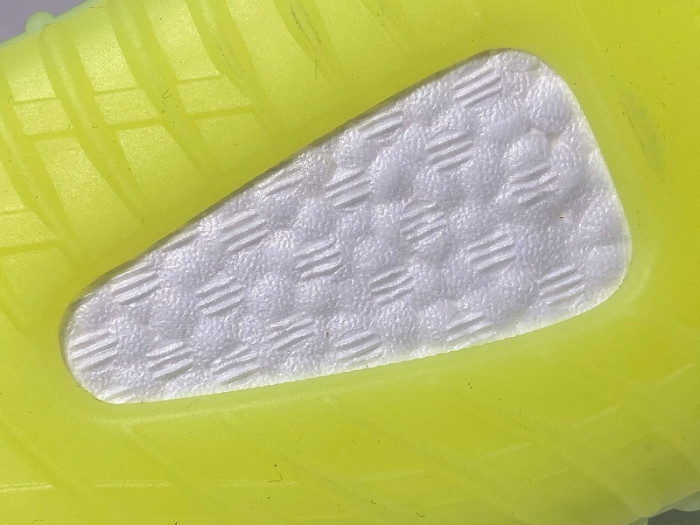 Y**zy boost 350 v2 yeezreel (reflective) fx4130