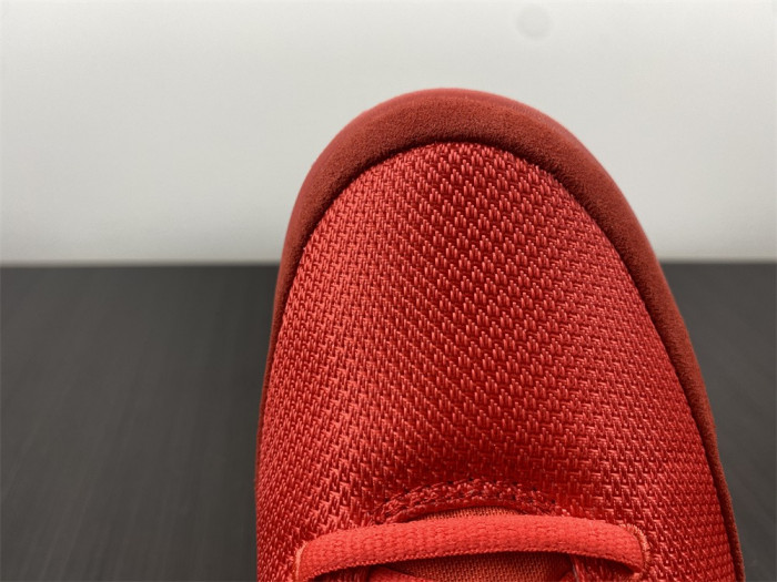 nike air Y**zy 2 “red october” 508214-660