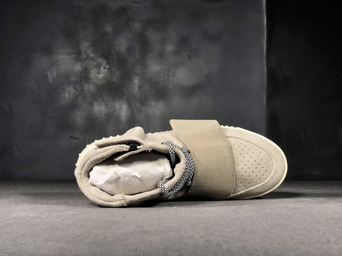 a*d*i*s Y**zy boost 750 og light brown b35309