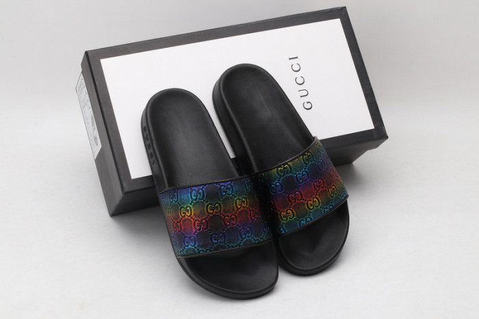 G*u*i slippers