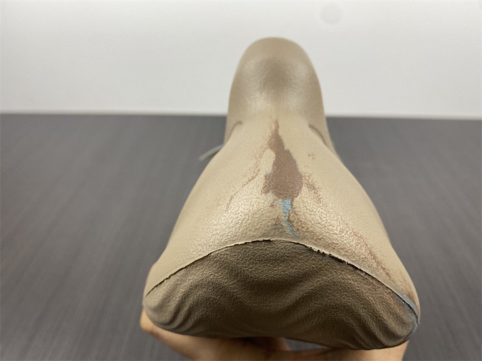 a*d*i*s Y**zy foam runner gy3969