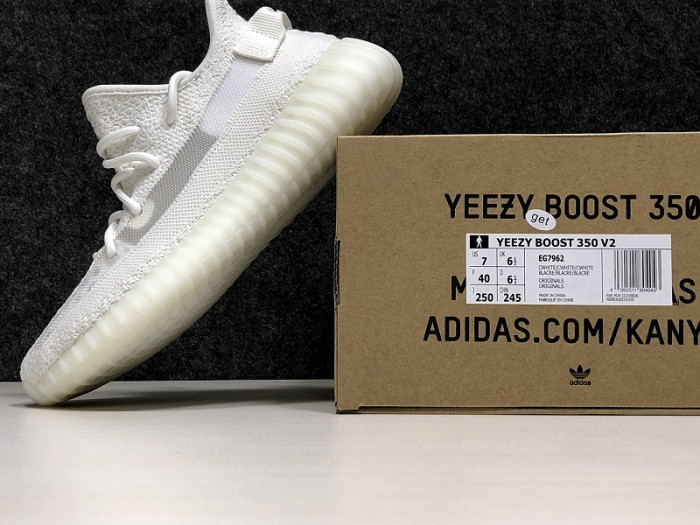 a*d*i*s Y**zy boost 350 v2 eg7962