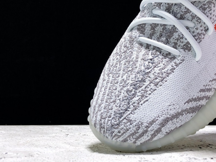 a*d*i*s Y**zy boost 350 v2 blue tint b37571