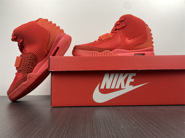 nike air Y**zy 2 “red october” 508214-660