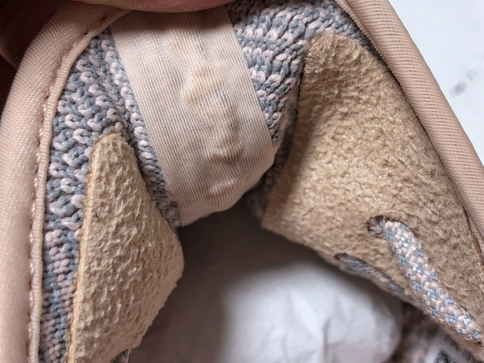 a*d*i*s Y**zy boost 350 v2 synth (non-reflective) fv5578