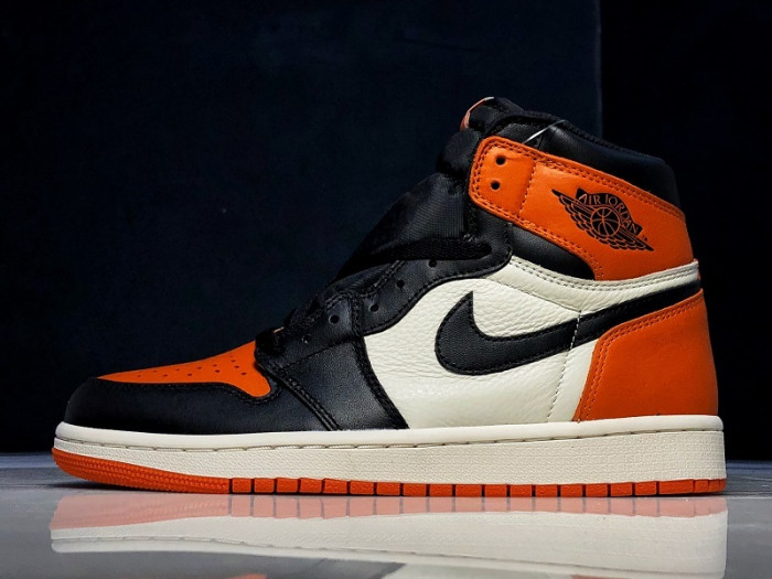 air jordan 1 retro shattered backboard 555088-005