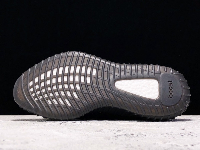 a*d*i*s Y**zy boost 350 v2 - by9612