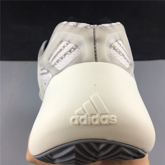 a*d*i*s Y**zy foam runner Y**zy boost 700 v3 ”ef9897