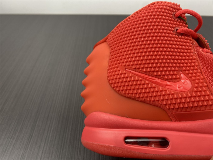 nike air Y**zy 2 “red october” 508214-660